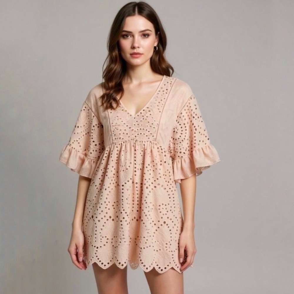 Akemi + Kin Anthropologie Eyelet Dress Women's Pink V‎ Neck Babydoll Mini Dress